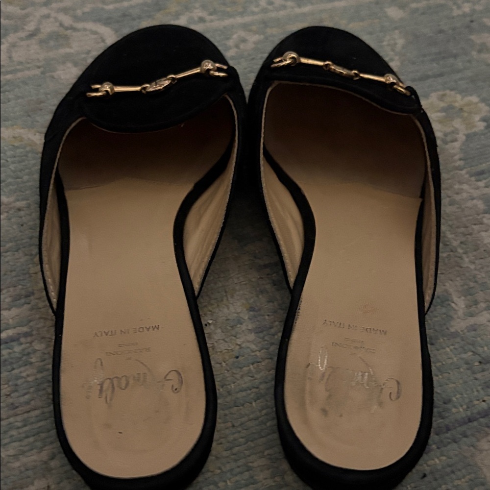 Amalfi by Rangoni Graziosa Horse Bit Flat Mule black suede size 8 - Picture 3 of 12